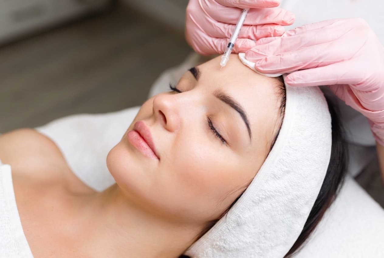 Look Refreshed for Valentine's Day: A Guide to BOTOX® & Fillers